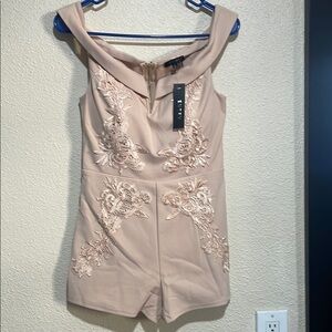 Elegant Beige Romper with Floral Embroidery